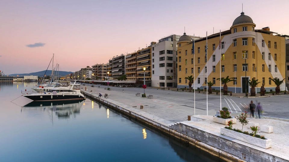 Trasferimento da Atene a Volos Economy Van - Hizvo