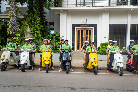 Siem Reap : Visite matinale des marchés et de la gastronomie en Vespa