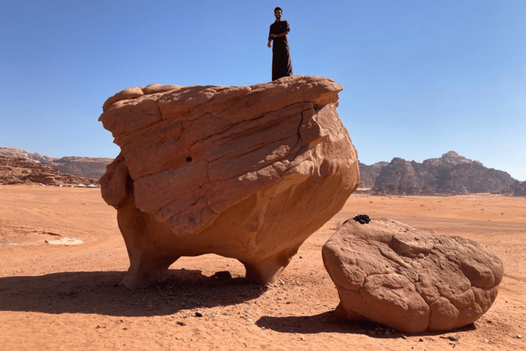 Wadi Rum woestijn: Halfdaagse tour per jeep (ochtend of zonsondergang)