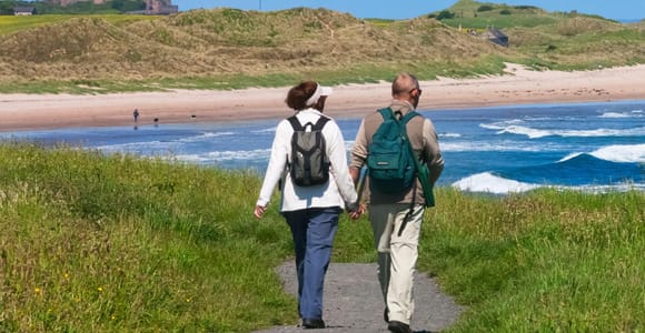 Edinburgh: Bamburgh Castle, Northumberland and Alnwick Trip