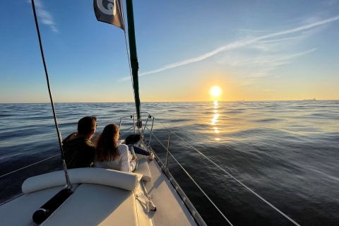 Exclusive Charming Sailboat Sunset Sunset Veleiro: Exlusivo 3H