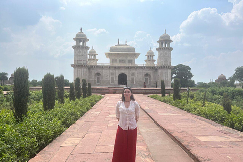 From Delhi: Taj Mahal Sunrise & Agra Day Tour with 5* Lunch From Delhi: Tour with Ac Car, Driver & Guide