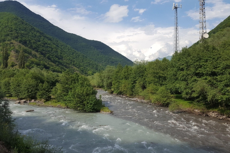Depuis Tbilissi : Excursion guidée à Kazbegi Gudauri et Ananuri