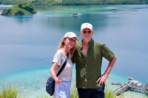 Labuan Bajo: 2-Day Komodo & Pink Beach Tour with Town Dinner Dorm (15 pax/room) 8 Island Stops, No Dinner, No Souvenirs