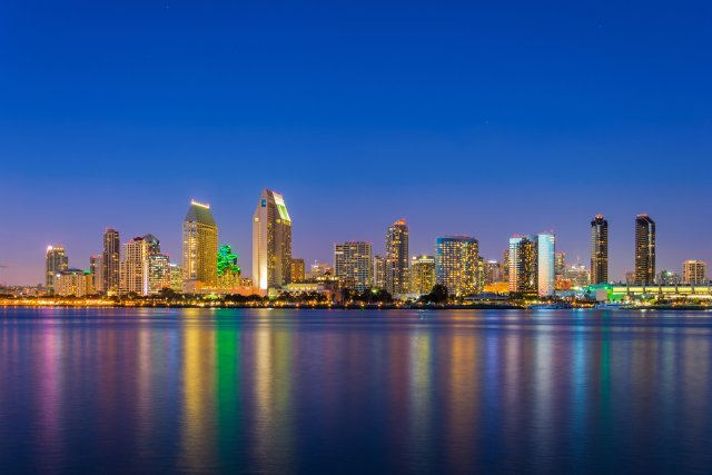 San Diego: tour notturno in tram delle luci della città