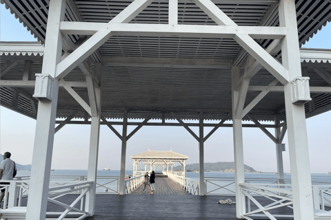 Pattaya: Koh Si Chang Highlights Day Tour with Hotel Pickup