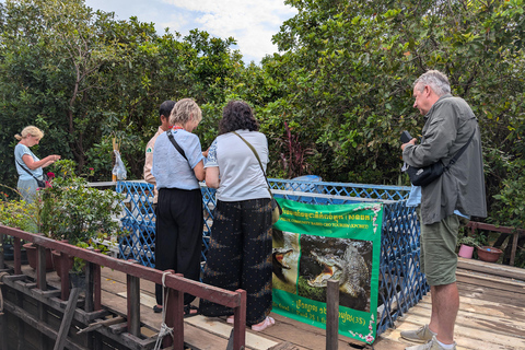 Discover the Enchantment of Chong Kneas Floating Village This Option for 8 Person