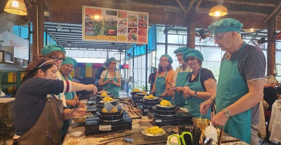 Hoi An: Organic Farm Cooking Class & Local Meal Experience