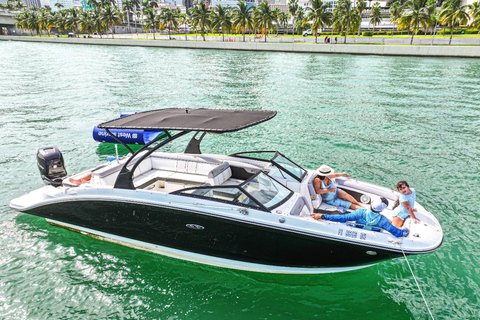 Miami: Tour en barco privado con guía