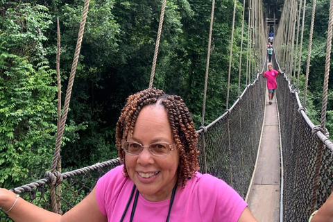 Accra: 2-Day Cape Coast and Nature Tour with Guide