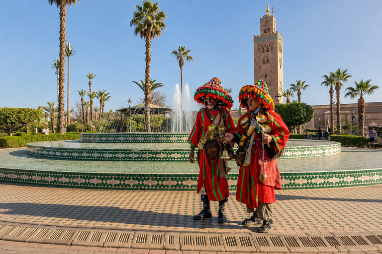 Marrakech: Bahia Palace, Madrassa Ben Youssef and Souks Tour Shared Group Walking Tour in English From the Meeting Point