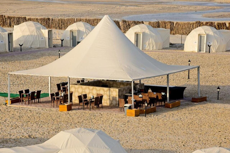 Doha: Übernachtung im Wüstencamping mit BBQ-Abendessen und FrühstückDoha: Private Übernachtung auf dem Wüstencampingplatz
