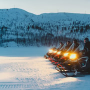 Kirkenes: Snowmobile Safari with Transfer & Gear