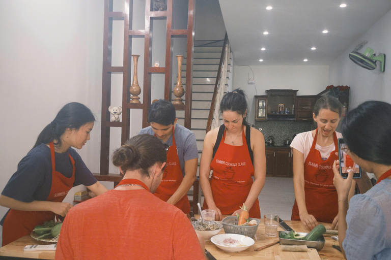 Da Nang: prepara 5 piatti vietnamiti con visita al mercato localeCorso di cucina vietnamita con 5 piatti, Pho e tour del mercato