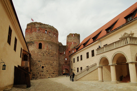 Gruppentour zum Berg der Kreuze, Rundale Palast, Schloss Bauska