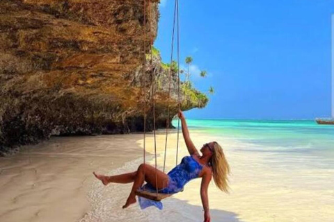 Zanzibar: Jozani & Salaam Monkeys, Mangroves & Secret Beach