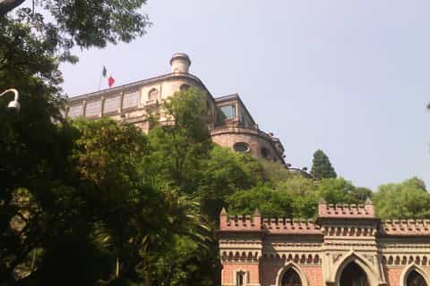 Mexico City: Chapultepec Castle and Anthropology Museum Tour