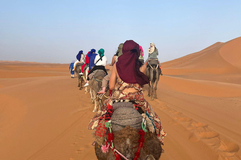 Passeio de 5 dias no deserto do Marrocos, de Marrakech a AgadirAcampamento de luxo