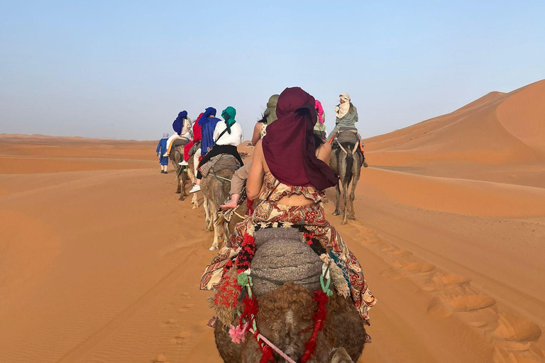 Passeio de 5 dias no deserto do Marrocos, de Marrakech a AgadirAcampamento de luxo