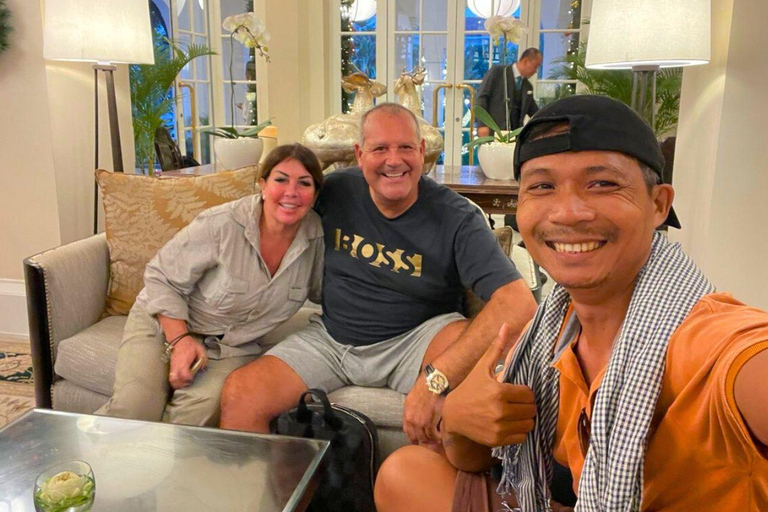 Ho Chi Minh City: Phnom Penh Day Trip with Lunch With English-Speaking Guide and with Lunch