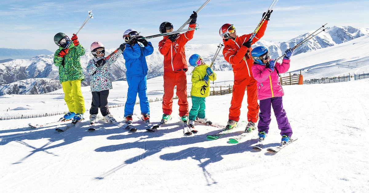 Farellones Park Tour: Snow & Ski adventures | GetYourGuide