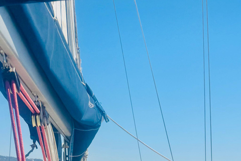 Check out the magic of sailing: a boat tour in Catania Discover the magic of sailing: a boat tour in Catania