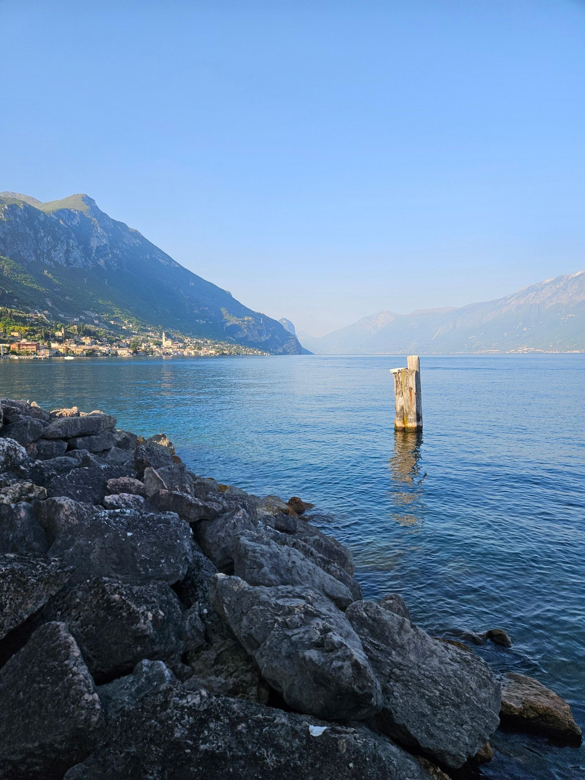 Gardasee: Bootstour bei Sonnenuntergang mit Skipper