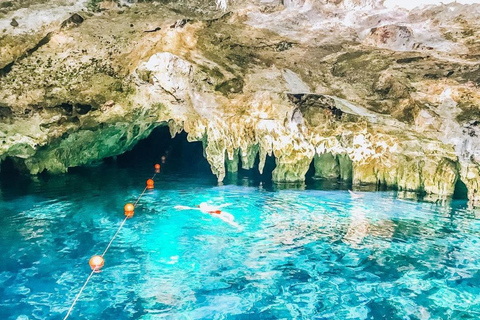 Cancun: 2 Cenotes, 1 strand och 1 lagun