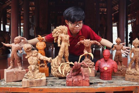 Hoi An: Clase de 3 horas de talla en madera con un artista local