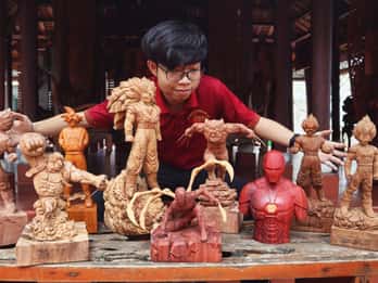 Hoi An: Zajęcia z rzeźbienia w drewnie z mistrzem rzemiosła z wioski