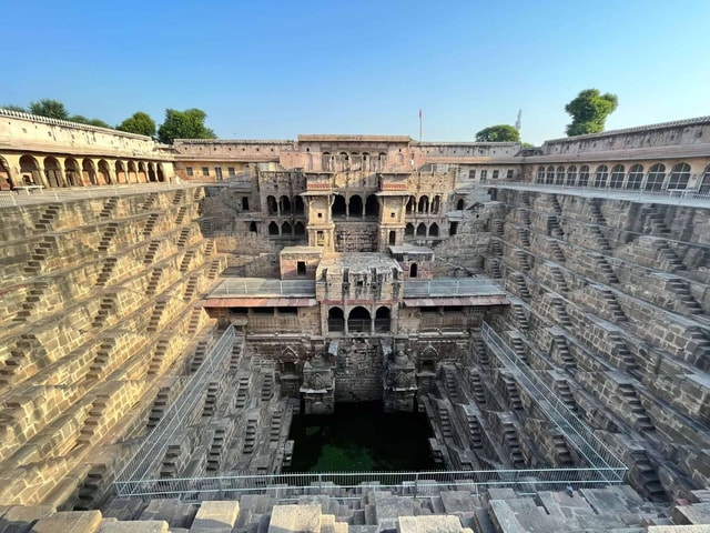 Jaipur to Haunted Bhangarh & Abhaneri Stepwell Day Tour