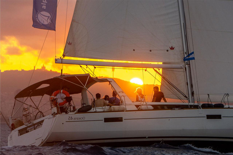 Barcelona: Sailing with Open Bar, Catalan Snack & Swim Stop