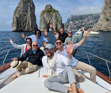 Capri: tour esclusivo in barca delle gemme nascoste con bagno