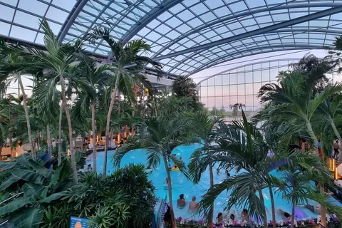 Bucareste: City tour e viagem de 1 dia ao Therme Spa com transfer