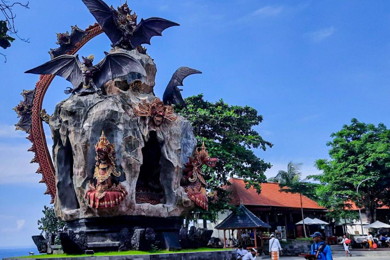 بالي: جولة في الجداريات التاريخية وحديقة الجنيات ومعبد كهف الخفافيش