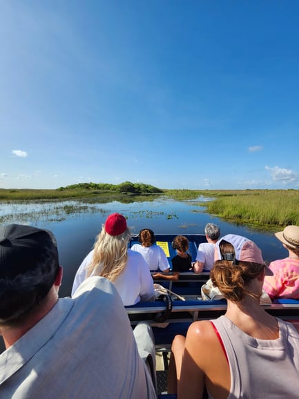 Tur ecologic cu hidroglisorul în Everglades: grup mic și 2 insule private