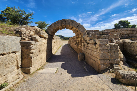 Site et musée de l'ancienne Olympie, visite privée d'Athènes et déjeuner