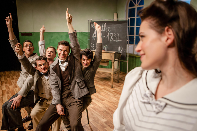 Ticket for the comedy "Die Feuerzangenbowle" at the COMÖDIE Dresden