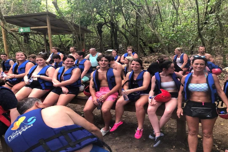 Privé: wandeltocht naar de Damajagua-watervallen en lunchPrivé: wandeltocht naar de watervallen van Damajagua en lunch