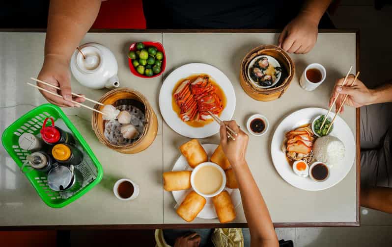 Manila: Binondo Bites Food Tour with 15+ Tastings