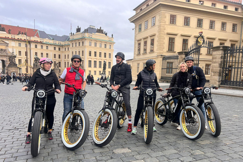 Prague Viewpoints & Historical Ebike Tour 4 Hours: Group E-Bike Tour