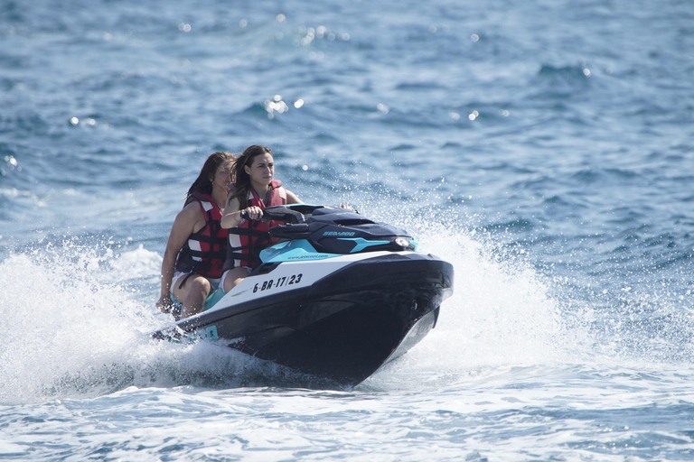 Barcelona: Jetskiverhuur (Geen rijbewijs nodig)Jet Ski verhuur voor 30 minuten