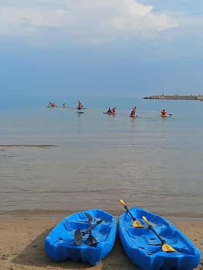 Pescara: Kayak or SUP tour with an instructor