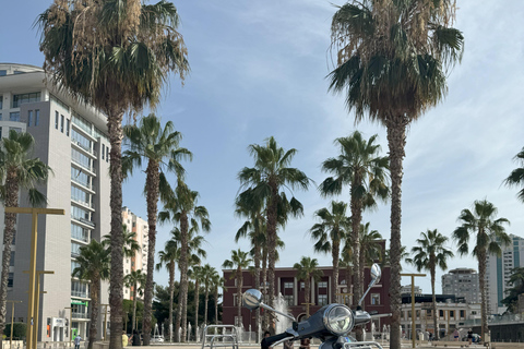 Conheça Durres em uma Vespa: Diversão, liberdade e aventura!