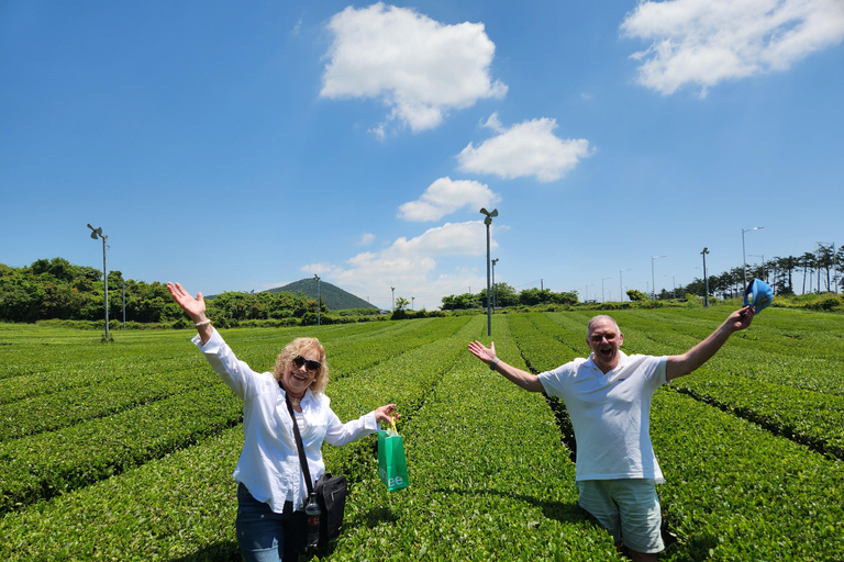 جيجو: جولة خاصة فاخرة مع مواقع اليونسكو ورحلة بحرية باليخت