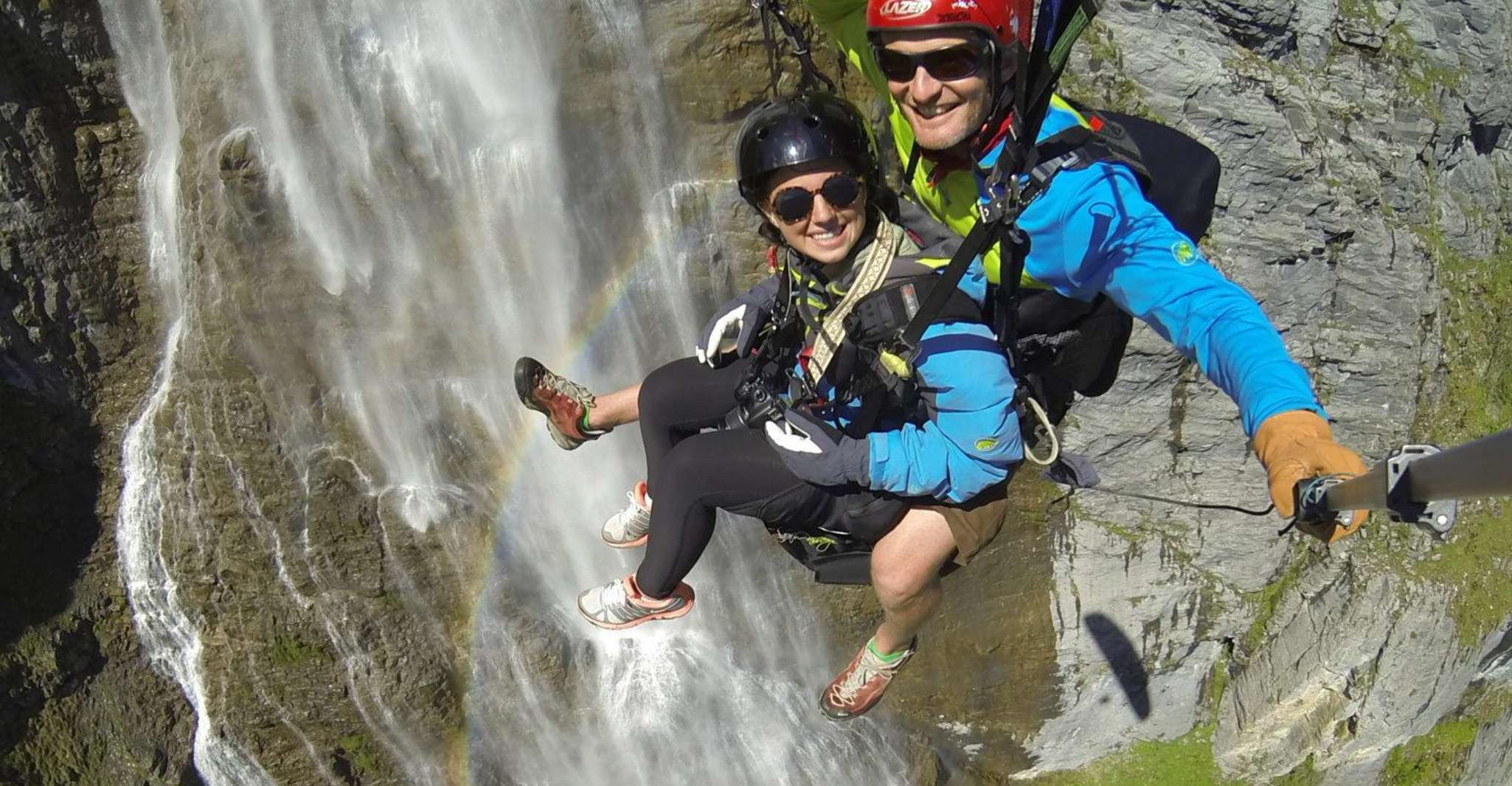 Mürren, Paragliding over Lauterbrunnen Cliffs and Waterfalls - Housity