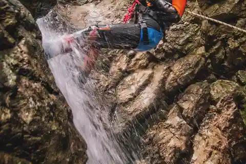 Kutaisi: Tkhopra Canyon Canyoning Adventure