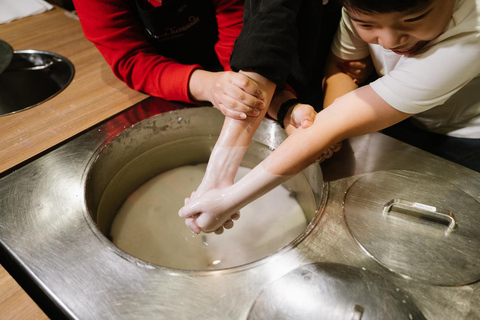 Singapura: Bilhete de entrada para o museu de cera Madame TussaudsBilhete Standard + Marvel Universe 4D + Corrida VR