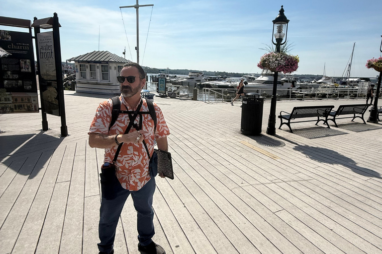 Old Town Alexandria (ingresso a Gadsby Tavern e Christ Church)Città vecchia di Alessandria: tour guidato a piedi con una guida locale