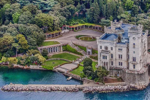 Desde Viena: El romántico castillo de Miramare